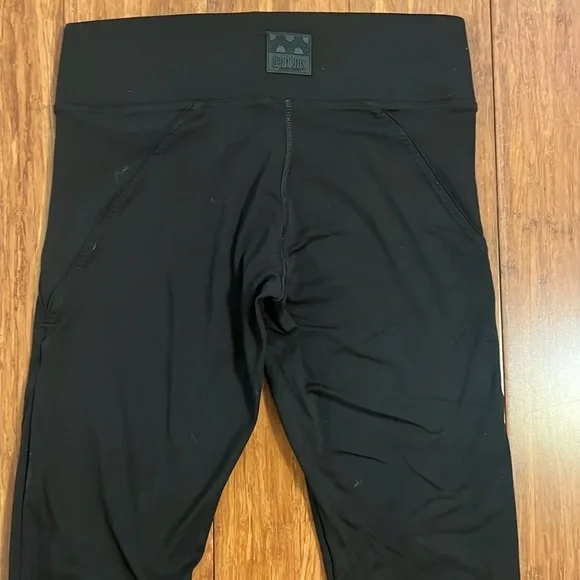 Pink Victoria’s Secret, Ultimate Black Leggings, Sz S Zippers on ankles, GUC - Picture 4 of 12
